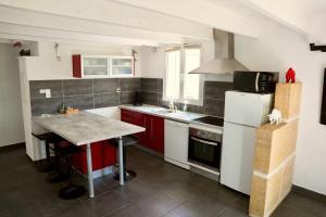 Maisons de vacances Mas La Farelle Gite, Fitness & Salle de jeux gratuite & SPA en supplement : photos des chambres