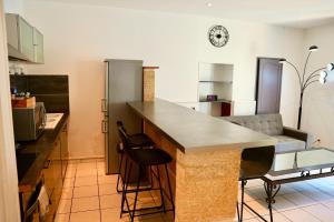 Maisons de vacances Mas La Farelle Gite, Fitness & Salle de jeux gratuite & SPA en supplement : photos des chambres