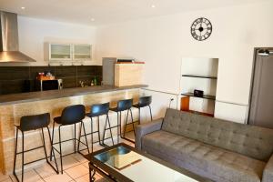 Maisons de vacances Mas La Farelle Gite, Fitness & Salle de jeux gratuite & SPA en supplement : photos des chambres