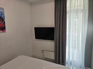 Nyvky Like Home - Файна Таун із сезонним басейном - Кв 6 низький поверх