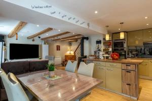 Maisons de vacances Maison chaleureuse a Faverges Seythenex avec terrasse : photos des chambres