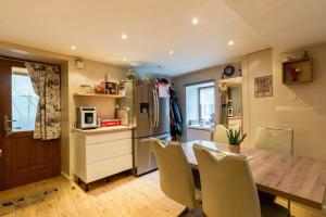 Maisons de vacances Maison chaleureuse a Faverges Seythenex avec terrasse : photos des chambres