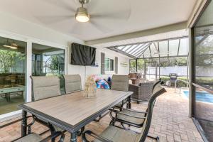 1 Mi to Vanderbilt Beach! Family Home on 500 Block