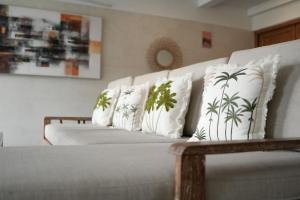 Balinese Guesthouse with Pool, Rooftop & Digital Nomad Ready