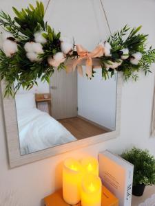 Baseball field and skyscraper city view from the window #NC Park 1 minute away#Hotel bedding#Cleanliness is the best #Smart TV