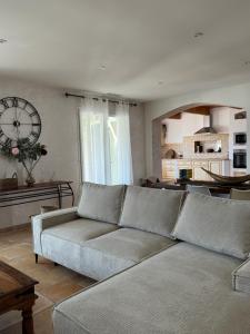 Villas Villa avec piscine privee entre terre, ville et mer : photos des chambres