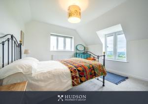 Modern Snitton Cottage & Gardens