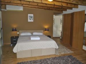 Villa in Giannoudi with Pool and Beach Nearby