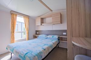 2 Bedroom Sea View Caravan
