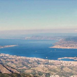 Dimora dello Stretto Intero Appartamento 4 posti Self Check-in Cucina Lavatrice Vicino Policlinico