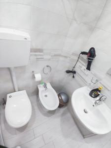 Dimora dello Stretto Intero Appartamento 4 posti Self Check-in Cucina Lavatrice Vicino Policlinico