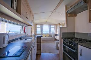 2 Bedroom Sea View Caravan