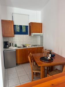 Finikas Studios & Apartments - Kalamaki Holidays
