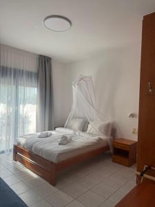 Finikas Studios & Apartments - Kalamaki Holidays