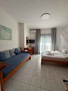 Finikas Studios & Apartments - Kalamaki Holidays