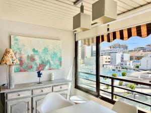 Center Of Marbella III - EaW Homes