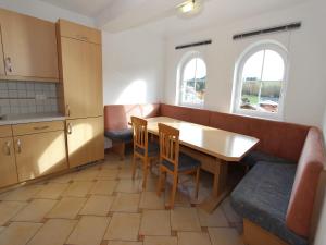 Mansion in Goldegg near Ski Lift