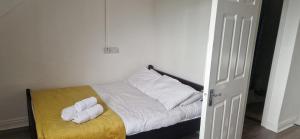 Cork Apartment with River Views -Cosy in Cork