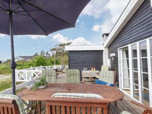 8 person holiday home in Løgstør-By Traum