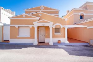 Bungalow with community pool - Vallesa4H