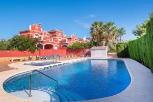 Bungalow with community pool - Vallesa4H