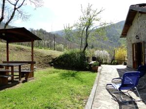 Cottage in Casoli near Ski Slopes