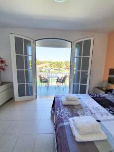 SPACIOUS SUNNY TERRACE duplex house 2 bedrooms