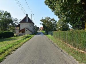 Maisons de vacances Holiday Home in Lavercantiere near Swimming Lakes : photos des chambres