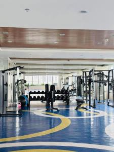 Grand View Tower - Metro Stay