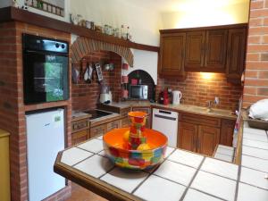 Villas Villa in Le Boulou with Scenic Hilltop Views : photos des chambres