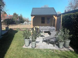 Groet Villa Stay with Garden Views