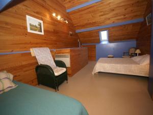 Maisons de vacances Holiday Home in Normandy near Beach : photos des chambres