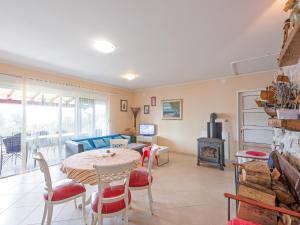 Holiday Home Mandre near Stunning Beaches