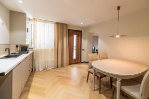 Origin Central Apartment