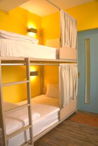 Bed & Beach Hostel Karon