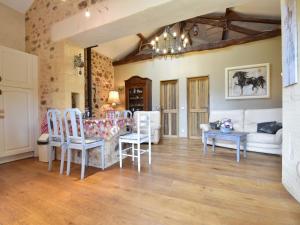 Maisons de vacances Tranquil Escape in Dordogne : photos des chambres
