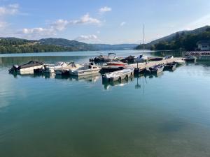 T3 on the lake of Paladru