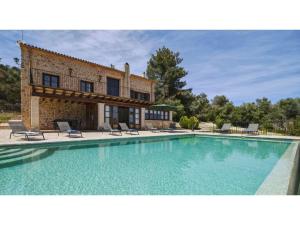 Classic Home with Pool