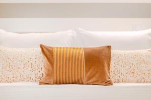 Studio Pop 111 Collection