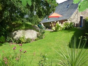 Maisons de vacances Holiday Home in Huelgoat near Monts d'Arree : photos des chambres