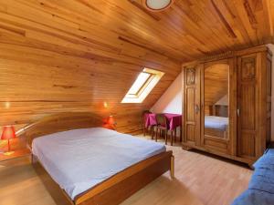 Charming Stay in Pont-Croix