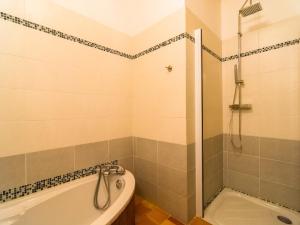 Maisons de vacances Mazeyrolles Forest Escape : photos des chambres