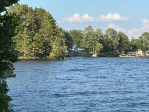 Lakeshore Suites