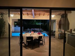 Villas Villa in Malaucene with Private Pool : photos des chambres