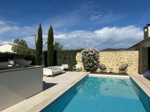 Villas Villa in Malaucene with Private Pool : photos des chambres