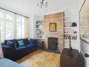 Family Home - Whitton Green Oasis Pass The Keys