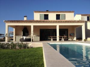 Villas Villa in Malaucene near Mont Ventoux : photos des chambres