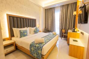 Shera Hotels & Banquets