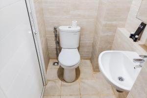 Studio Apartment Springwood By LyaRoom