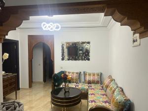 Super apt plein centre de Gueliz hyper bien placer pour votre séjour tout à proximité resto café transport